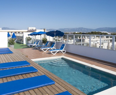 Swimming pool Marbel Hotel